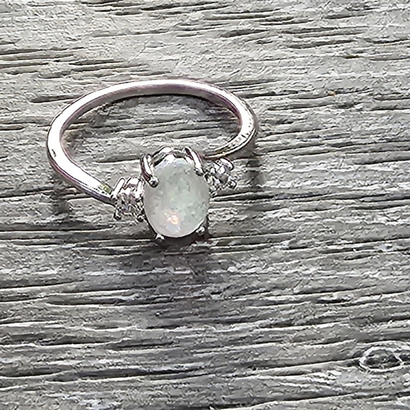 OPAL Silver Fashion Ring - Multiple Sizes - Picture 3 of 4